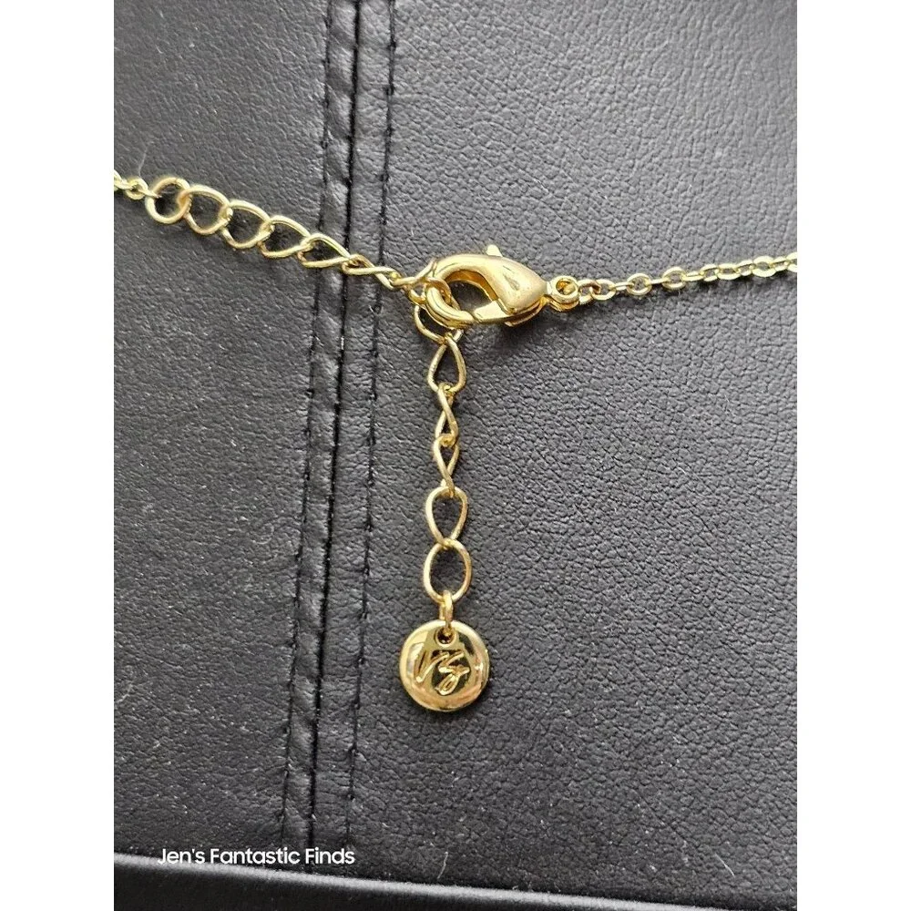 Gold Greenwich Locket Necklace With‎ Chain New
